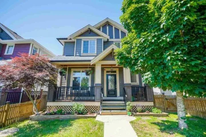 6763 192 STREET CLOVERDALE CLAYTON, Surrey, British Columbia V4N6A3