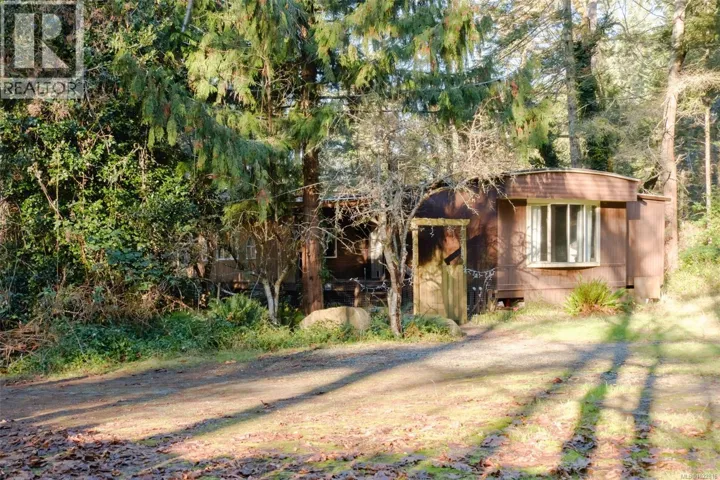 1900 Martin Rd, Gabriola Island, British Columbia V0R1X7