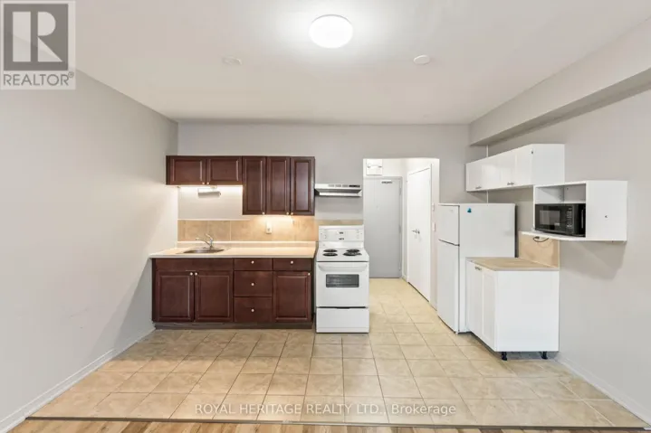 10 - 264 DIVISION STREET, Cobourg, Ontario K9A3R1