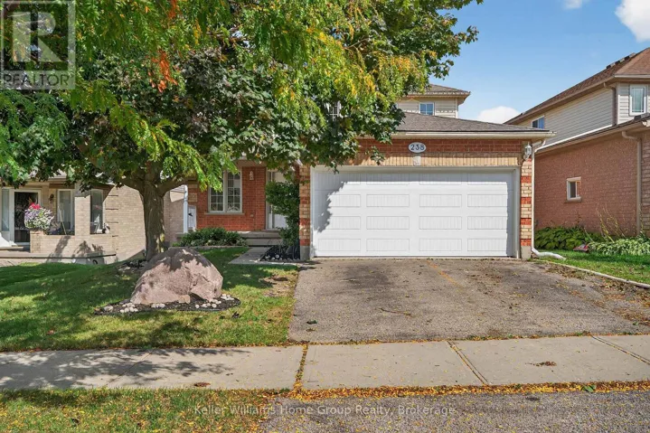 238 BRIARMEADOW DRIVE, Kitchener, Ontario N2A4C4
