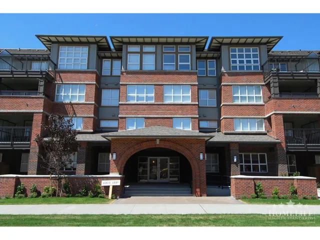 209 6815 188 STREET, Surrey, British Columbia V4N0Z8
