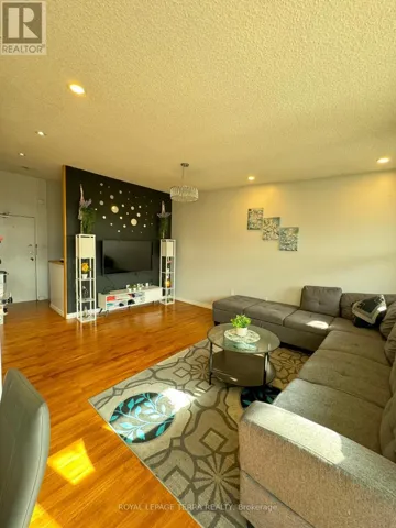 602 - 4064 LAWRENCE AVENUE E, Toronto (West Hill), Ontario M1E4V6