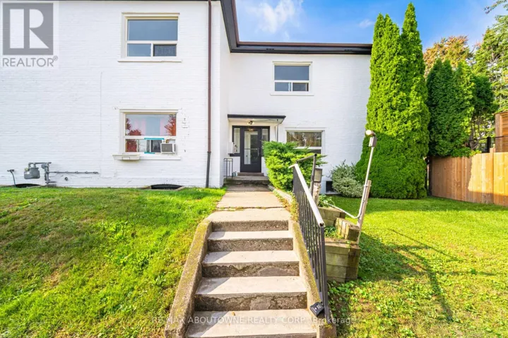 3 - 486 HOLTBY AVENUE, Burlington (Brant), Ontario L7R2R3