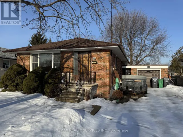 44 CARLYLE CRESCENT, Brampton (Brampton East), Ontario L6W2Z1