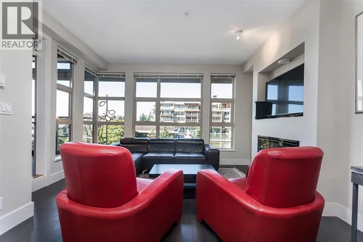 219 3606 ALDERCREST DRIVE, North Vancouver, British Columbia V7G0A3