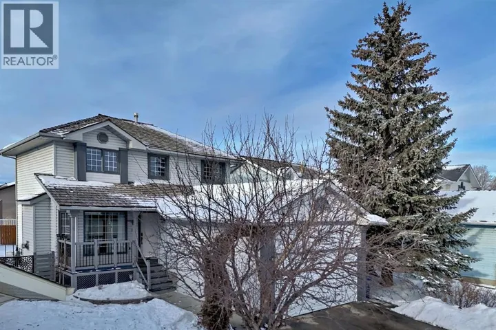 228 Woodside Road NW, Airdrie, Alberta T4B2E2