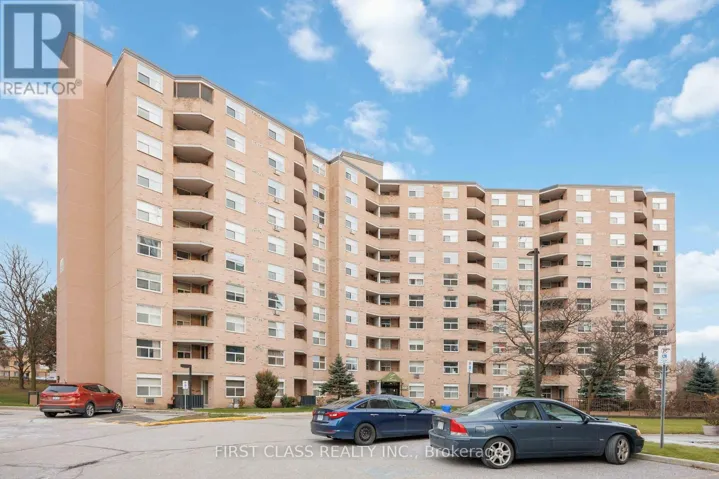 812 - 260 DAVIS DRIVE, Newmarket (Central Newmarket), Ontario L3Y7C3