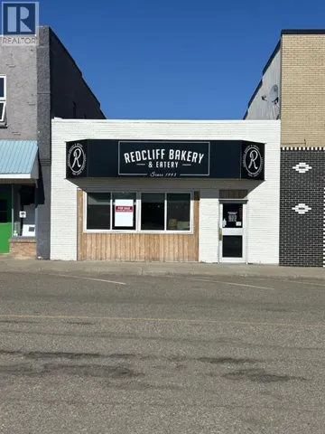 8 3 Street SE, Redcliff, Alberta T0J2P0