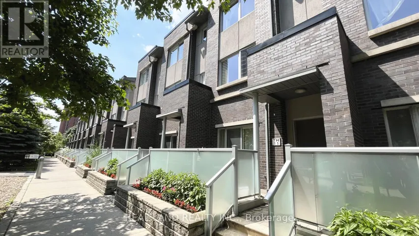 11 - 310 VILLAGE GREEN SQUARE E, Toronto (Agincourt South-Malvern West), Ontario M1S0L1