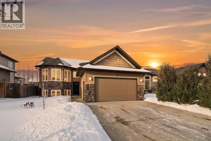 40 Walker Boulevard, Red Deer, Alberta T4N7E4