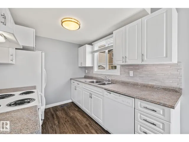 2B CLAREVIEW VG NW, Edmonton, Alberta T5A3P2