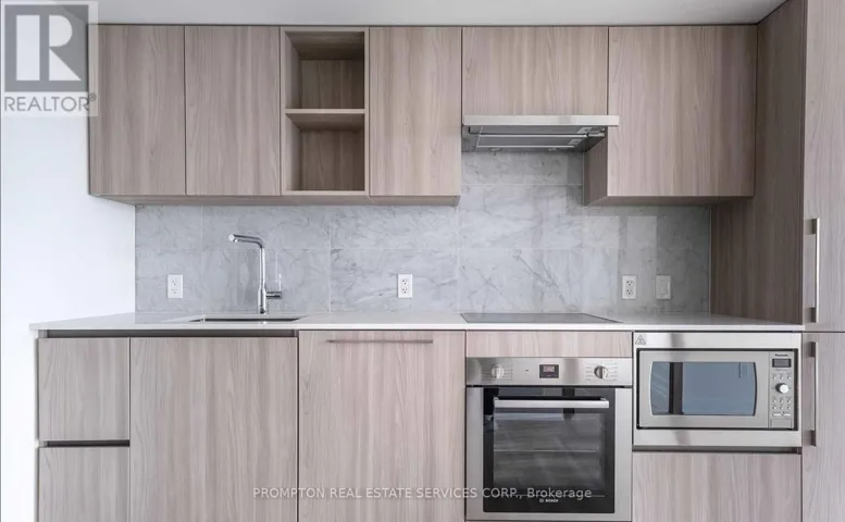 3016 - 17 BATHURST STREET, Toronto (Waterfront Communities), Ontario M5V0N1