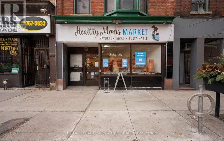 2953 DUNDAS STREET W, Toronto (Junction Area), Ontario M6P1Z2