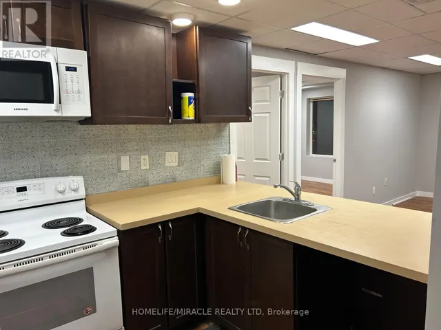 4 - 594 BARTON STREET E, Hamilton (Gibson), Ontario L8L2Z7