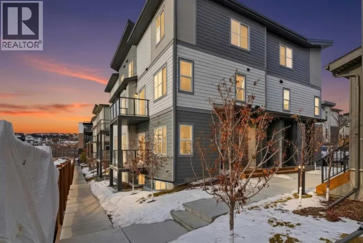 72, 2117 81st Street SW, Calgary, Alberta T3H3V8