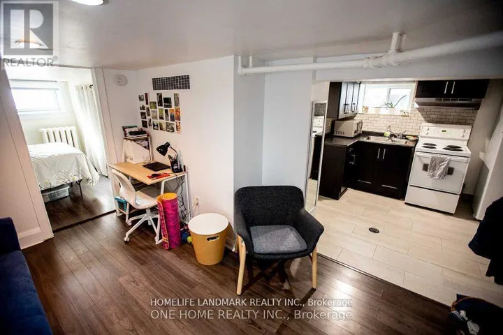 245 SAMMON AVENUE, Toronto (Danforth Village-East York), Ontario M4J1Z6