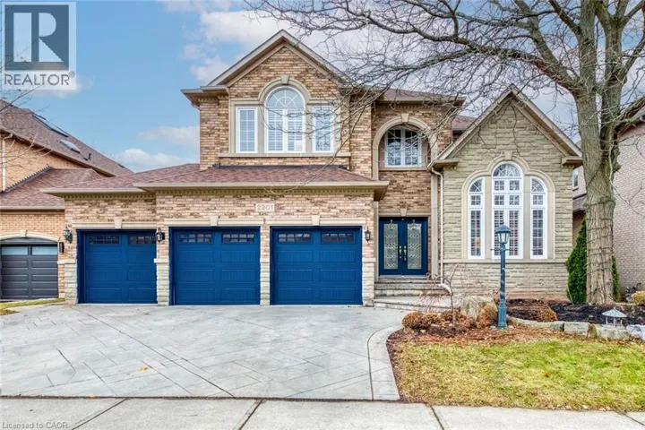 2201 GALLOWAY Drive, Oakville, Ontario L6H5M1