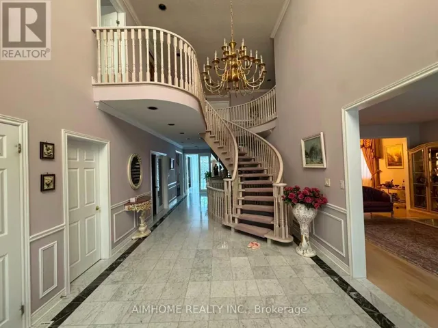 92 SPRINGBROOK DRIVE, Richmond Hill (Langstaff), Ontario L4B3P9