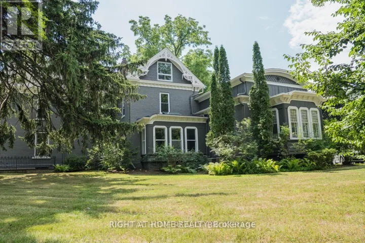 164 TRAFALGAR ROAD, Oakville (OO Old Oakville), Ontario L6J3G6