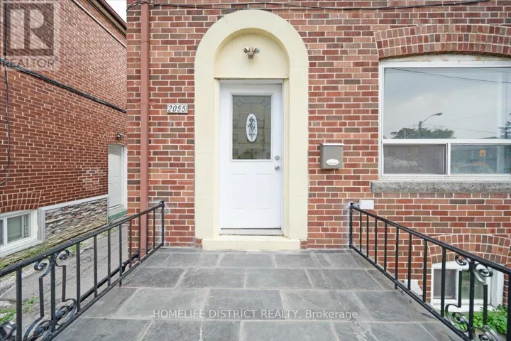 2055 EGLINTON AVENUE W, Toronto (Caledonia-Fairbank), Ontario M6E2K4