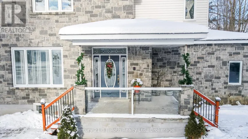 3276 TURNBULL DRIVE, Severn (West Shore), Ontario L3V0Y4