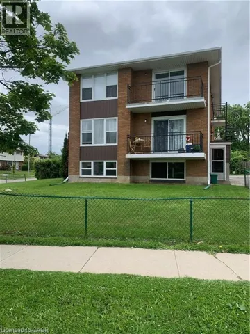 6 ELMSDALE Drive Unit# 1, Kitchener, Ontario N2E1H6