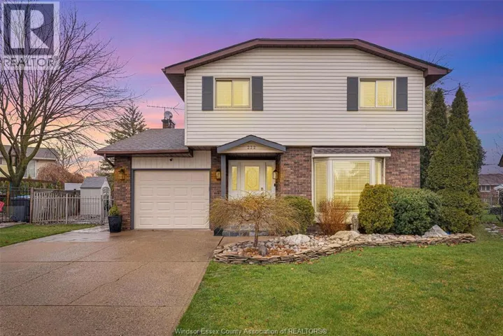 222 Donalda COURT, Tecumseh, Ontario N8N3K2