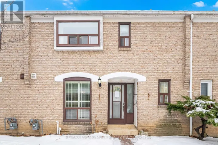 24 - 25 GOSFORD BOULEVARD, Toronto (Black Creek), Ontario M3N2G7