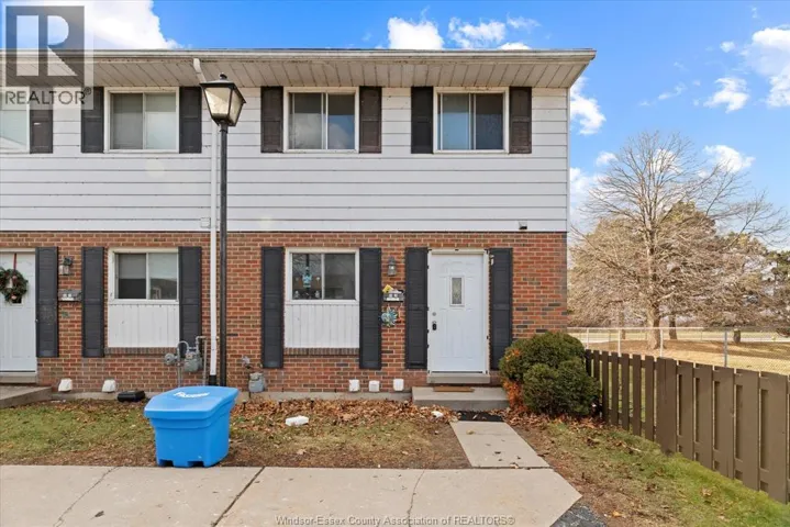 3029 Meadowbrook LANE, Windsor, Ontario N8T3C5