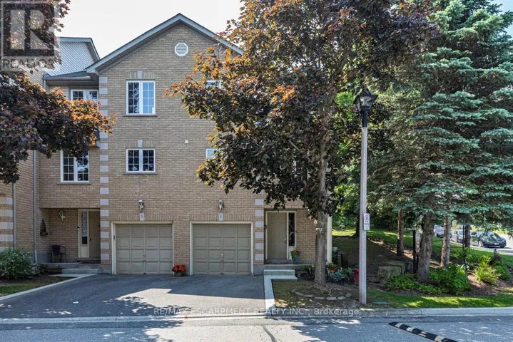 1 - 31 MOSS BOULEVARD, Hamilton (Dundas), Ontario L9H7A6