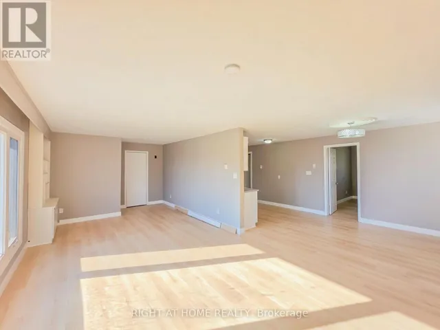 UPPER - 488 DEAN AVENUE, Oshawa (Central), Ontario L1H3E5