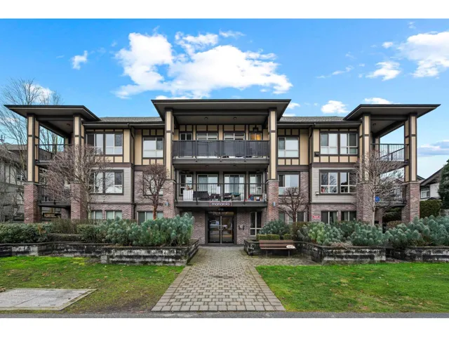 215 8733 160 STREET, Surrey, British Columbia V4N6P9