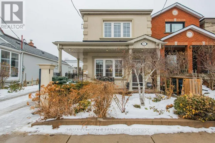 62 TEIGNMOUTH AVENUE, Toronto (Caledonia-Fairbank), Ontario M6E1S9