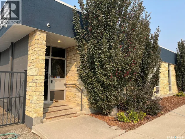 140 2nd AVENUE NW, Swift Current, Saskatchewan S9H0P2