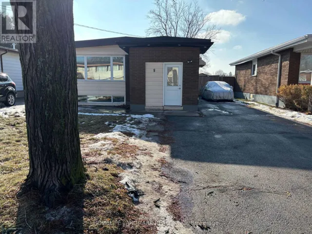 ( LOWER ) - 8 RONALDSHAY AVENUE, Hamilton (Greeningdon), Ontario L9A3B1