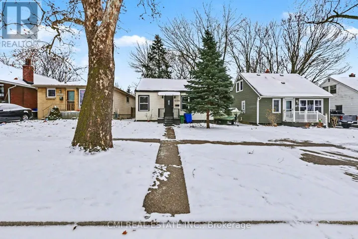 1226 WIGLE AVENUE, Windsor, Ontario N9C3N1