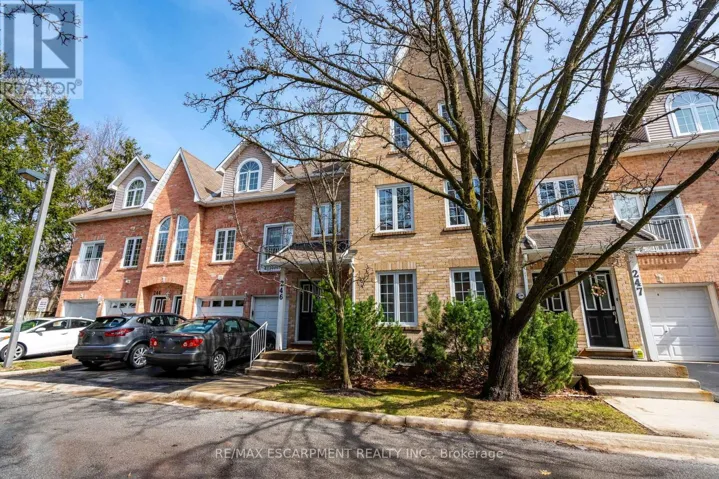 246 - 2075 WALKERS LINE W, Burlington (Rose), Ontario L7M4G7