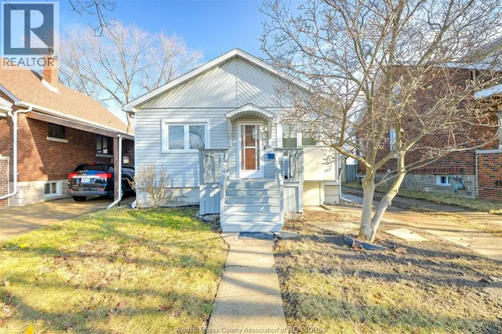 2254 CADILLAC, Windsor, Ontario N8W3Y1