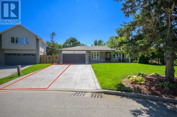 2444 WOBURN CRESCENT, Oakville (WO West), Ontario L6L5E9