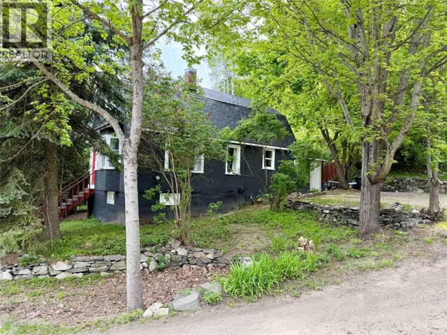 16 VIEW Street, Nelson, British Columbia V1L2V2