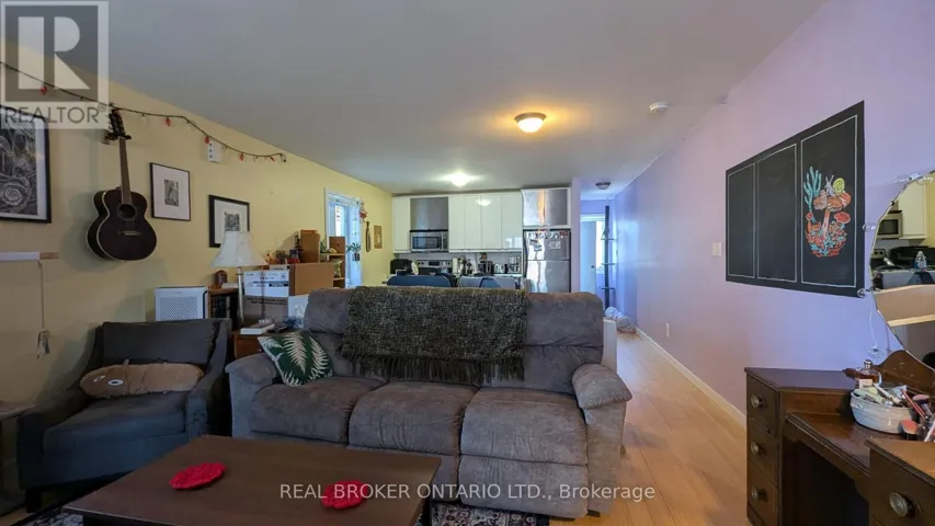 UNIT B - 1186 WOODBINE AVENUE, Toronto (Danforth Village-East York), Ontario M4C4E2
