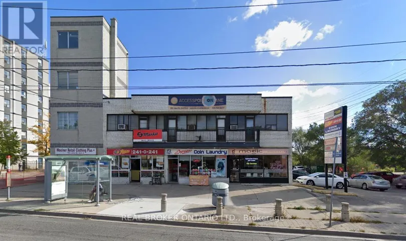 LOWER - 761 JANE STREET, Toronto (Rockcliffe-Smythe), Ontario M6N4B4