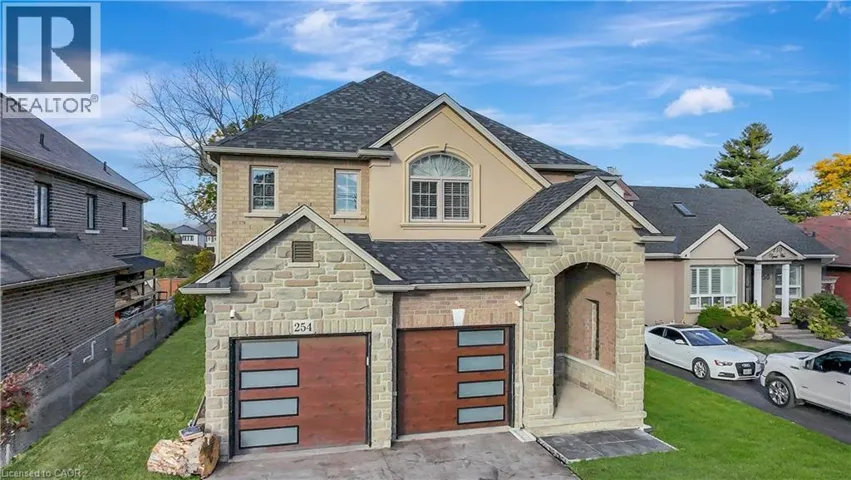 254 RYMAL Road W, Hamilton, Ontario L9B1B6