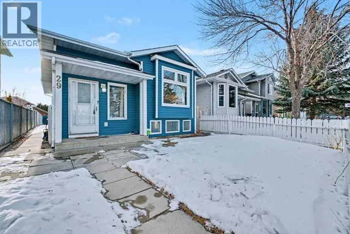 29 Erin Green Way SE, Calgary, Alberta T2B3C2