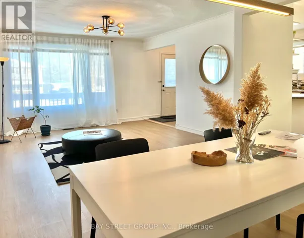 728 SUNNYPOINT DRIVE, Newmarket (Huron Heights-Leslie Valley), Ontario L3Y2Z8