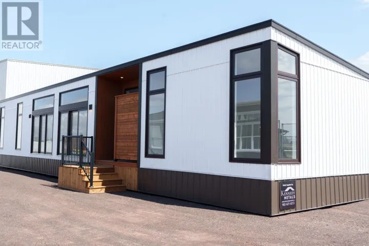 17 MYRTLE Street, Stratford, Prince Edward Island C1B1P4