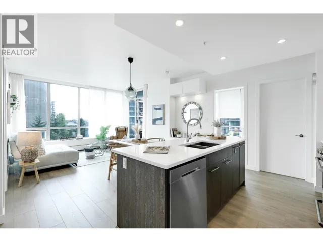 803 9060 UNIVERSITY CRESCENT, Burnaby, British Columbia V5A0E1