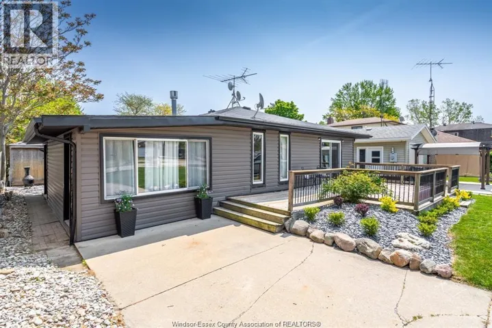 166 STIRLING STREET, Lakeshore, Ontario N0R1A0