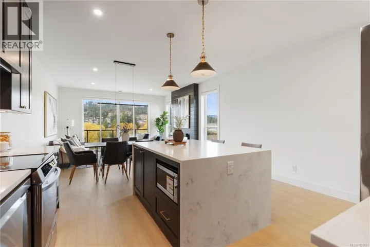 613 Madrona Pl, Langford, British Columbia V9B6C6