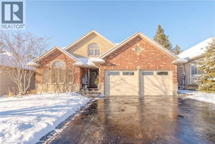 17 KRIEGHOFF Drive, Hamilton, Ontario L9B2L4